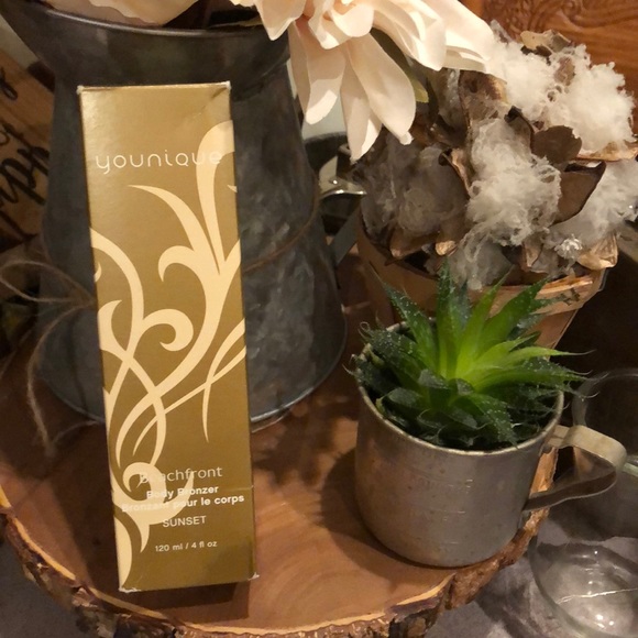 Younique Makeup Younique Beachfront Body Bronzer Sunset Set Of 2